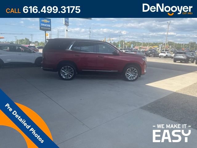 Used 2023 Cadillac Escalade Premium Luxury w/ LPO, Radiant Package AWD/4WD image 8