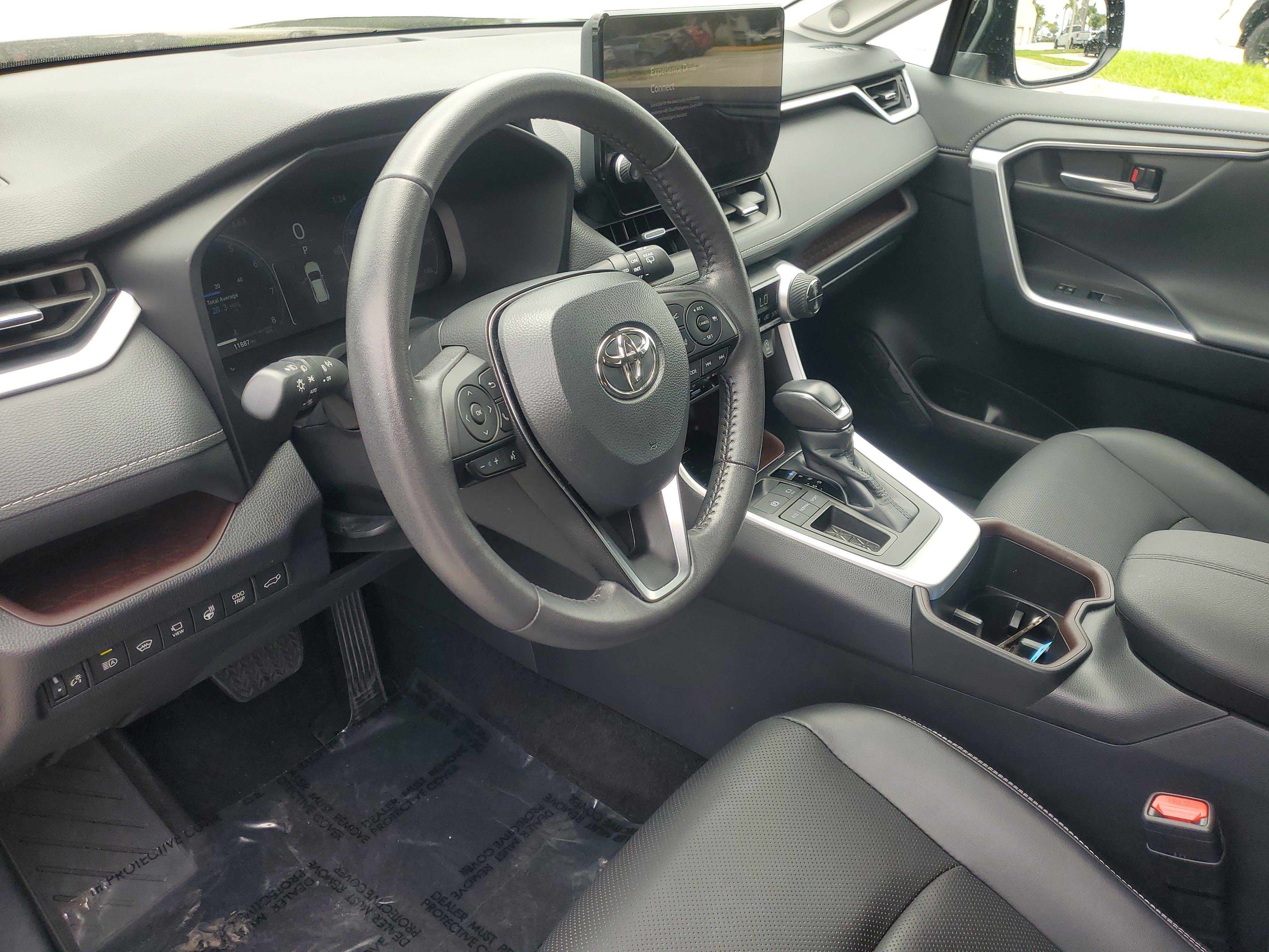 Used 2024 Toyota RAV4 Limited w/ Advanced Technology Package FWD image 18