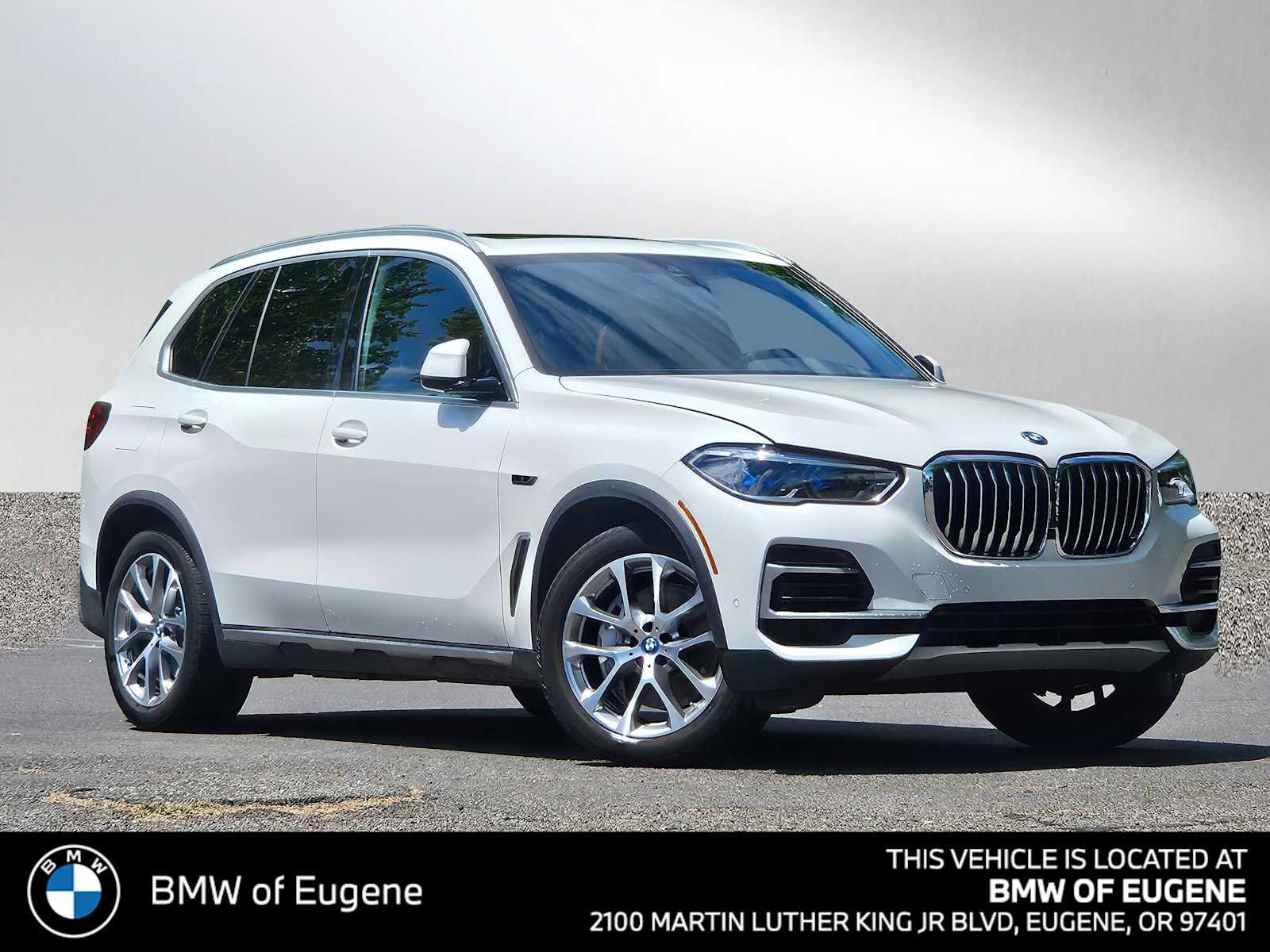 Used 2023 BMW X5 xDrive45e w/ Executive Package AWD/4WD image 1