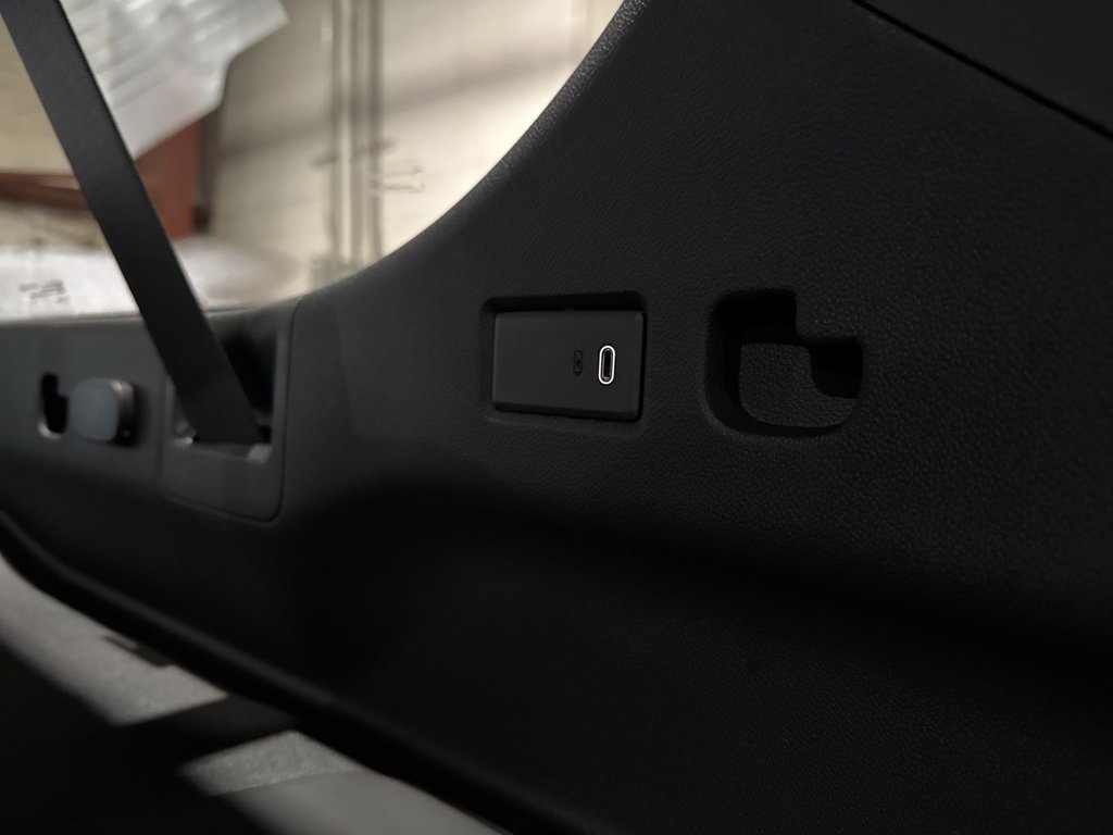 New 2026 GMC Yukon XL Denali w/ Sun & Power Step Package image 41