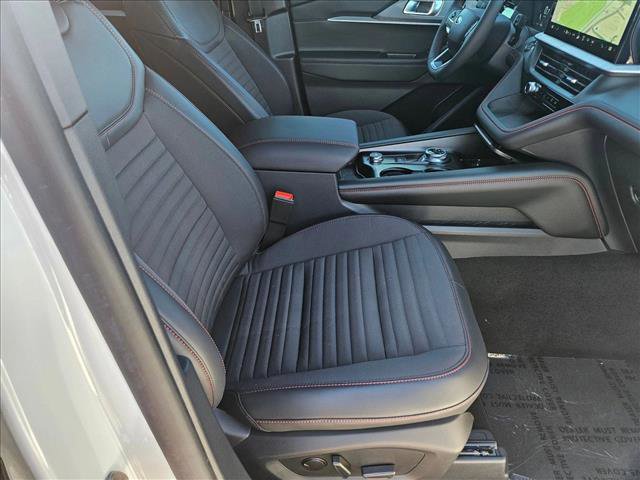 Certified 2025 Ford Explorer ST-Line RWD image 22