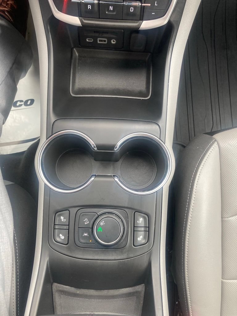 Certified 2023 GMC Terrain SLT w/ Infotainment Package II FWD image 42