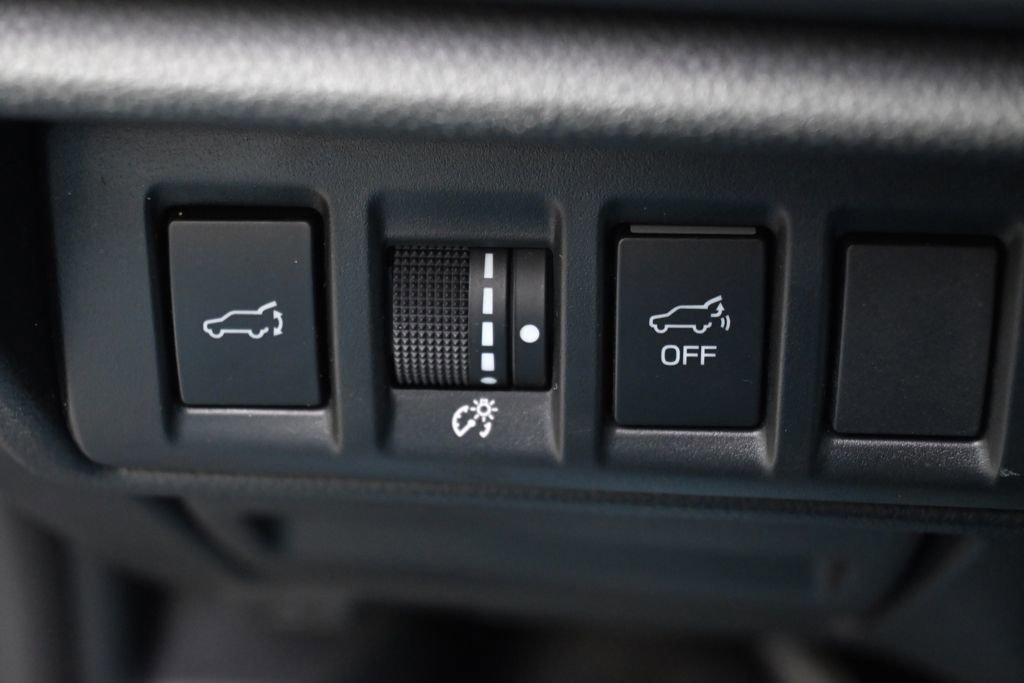 Used 2022 Subaru Outback Limited image 25