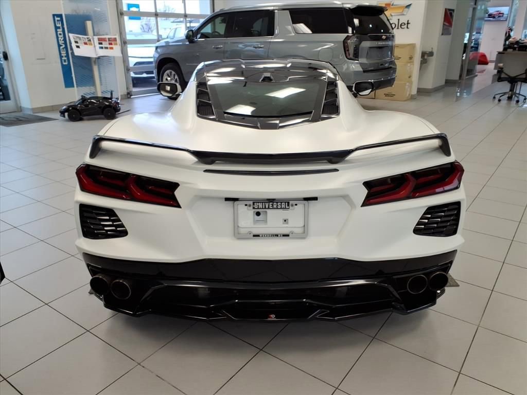 Used 2020 Chevrolet Corvette Stingray Premium Cpe w/ 3LT Preferred Equipment Group image 5