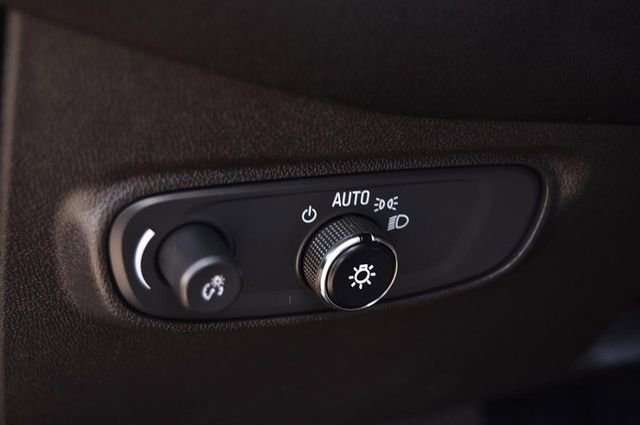 Used 2024 Chevrolet Equinox LT image 11