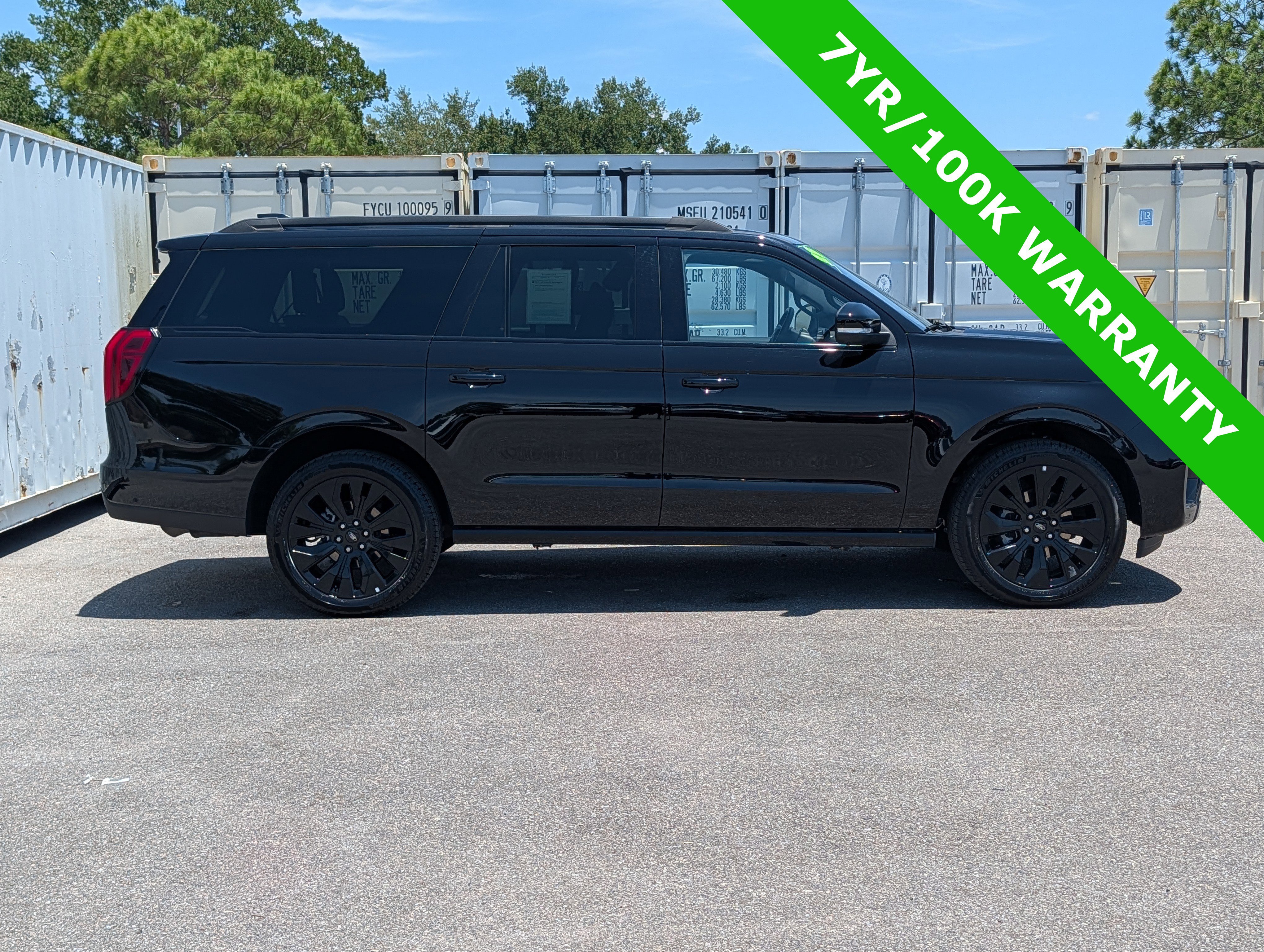 Used 2025 Ford Expedition Max Platinum w/ Stealth Appearance Package AWD/4WD image 3
