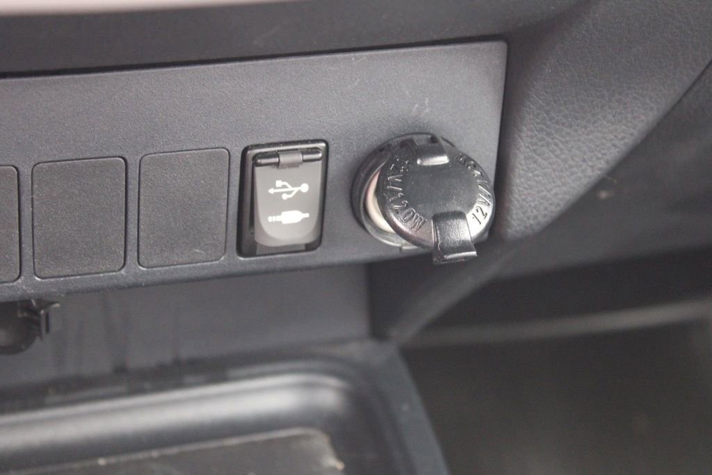 Used 2017 Toyota RAV4 XLE image 40