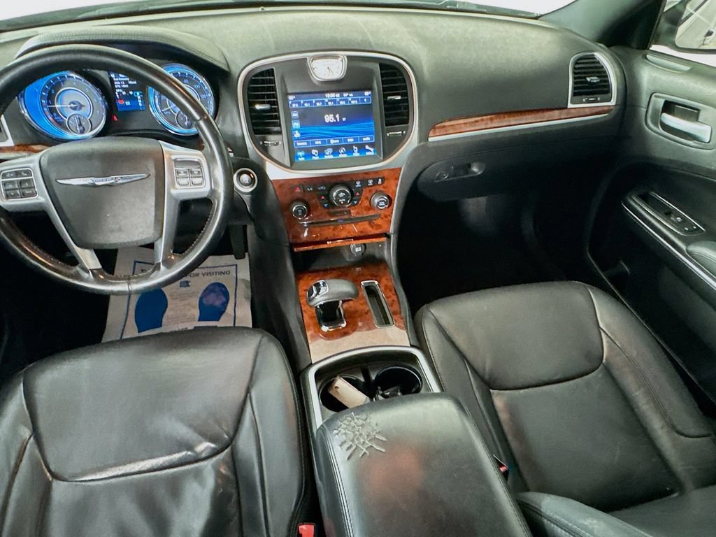 Used 2014 Chrysler 300 RWD image 24