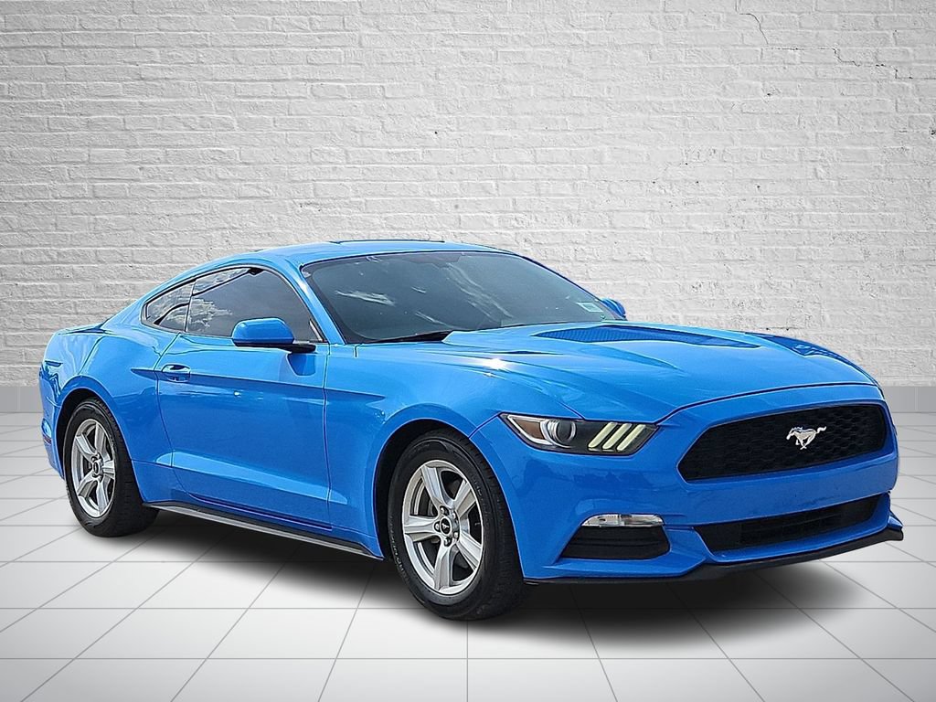 Used 2017 Ford Mustang Coupe RWD image 6