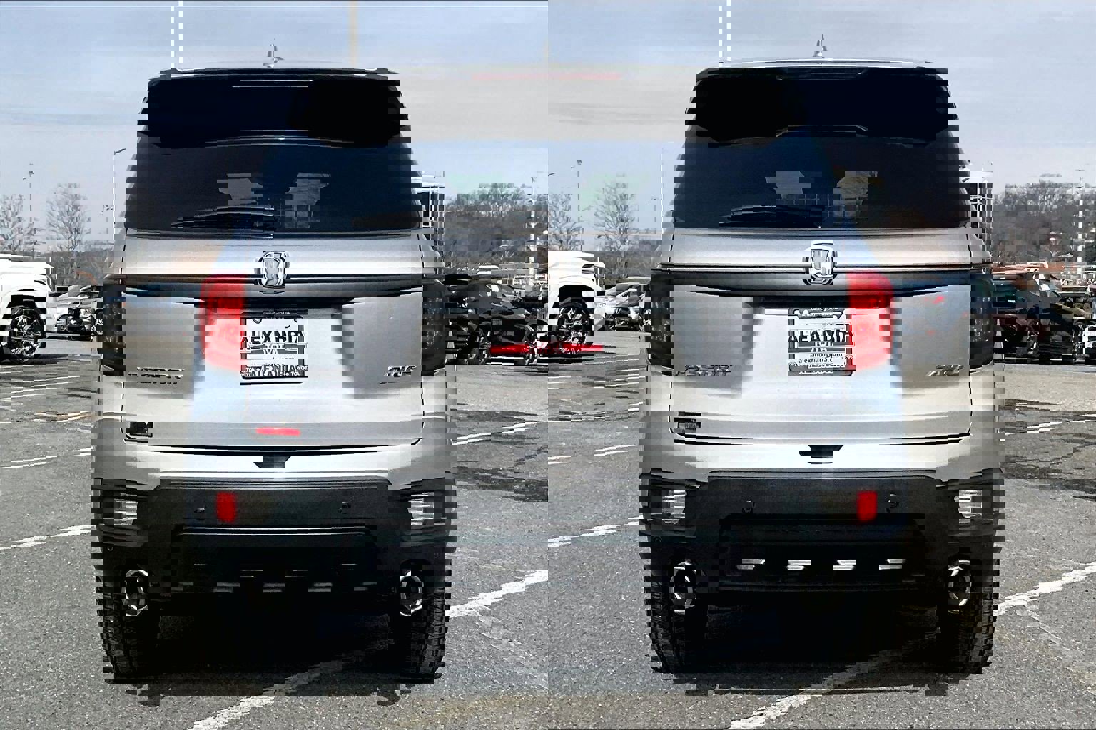 Used 2023 Honda Passport EX-L image 4