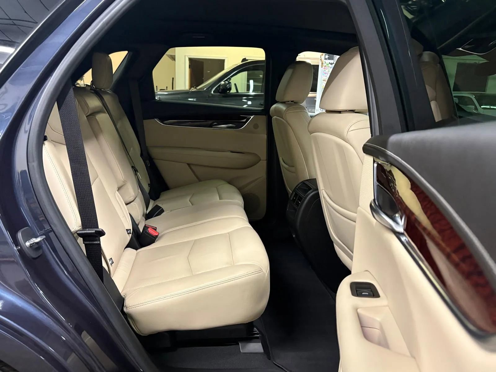 Used 2019 Cadillac XT5 Luxury image 24
