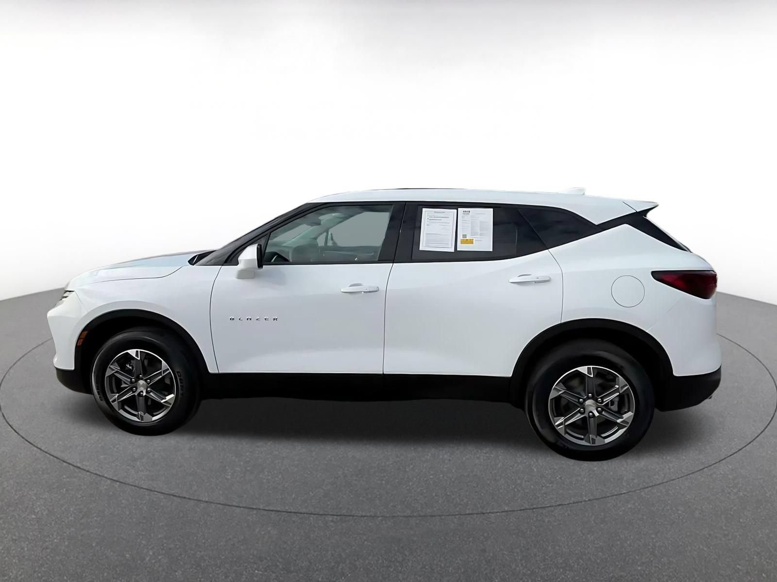Used 2026 Chevrolet Blazer LT FWD image 8