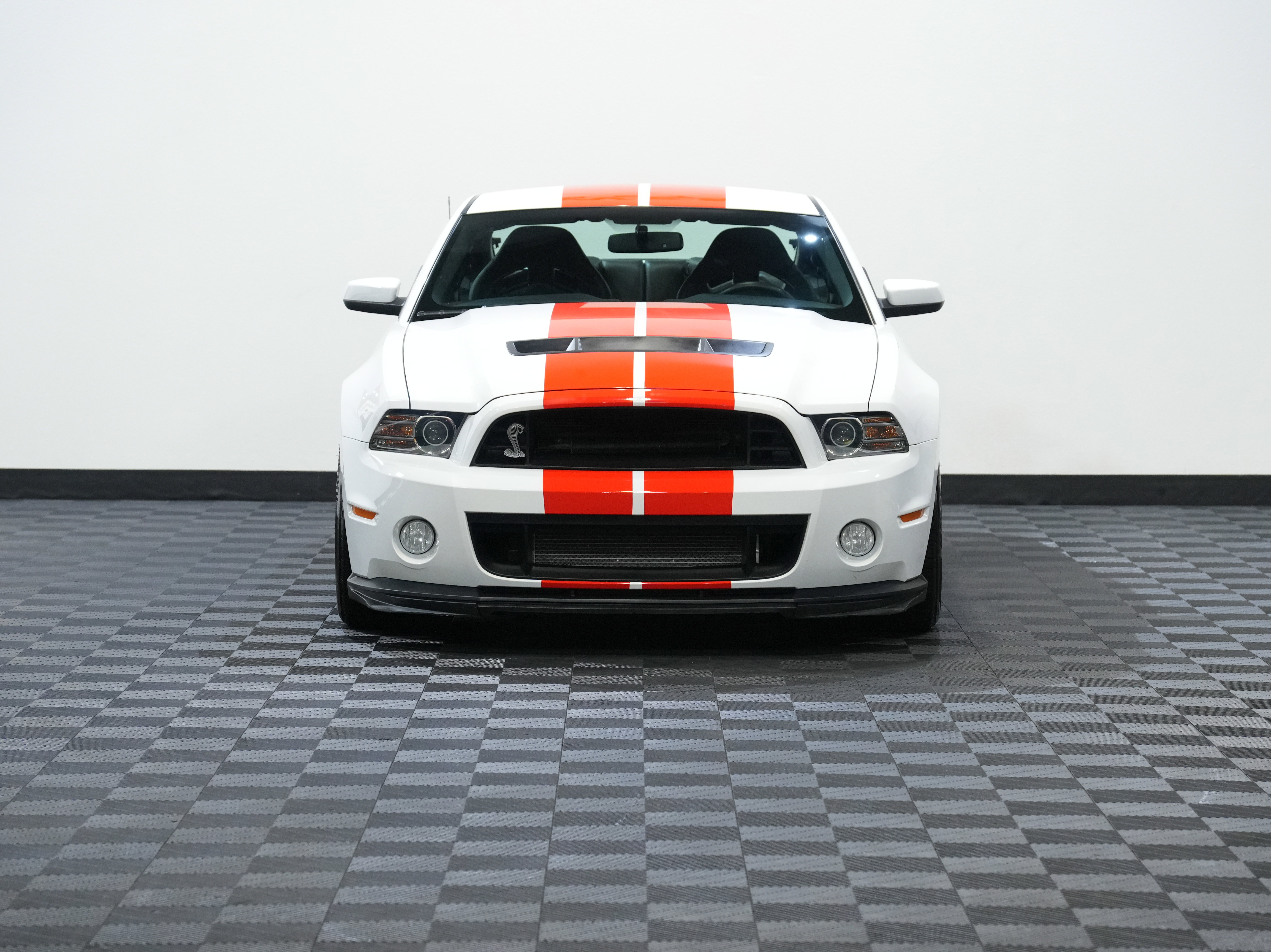 Used 2014 Ford Mustang Shelby GT500 w/ Equipment Group 821A RWD image 4