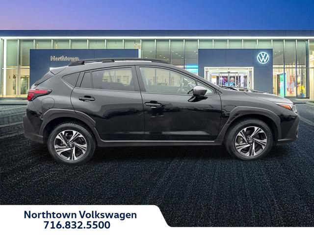 Used 2024 Subaru Crosstrek 2.0i Premium AWD/4WD image 2