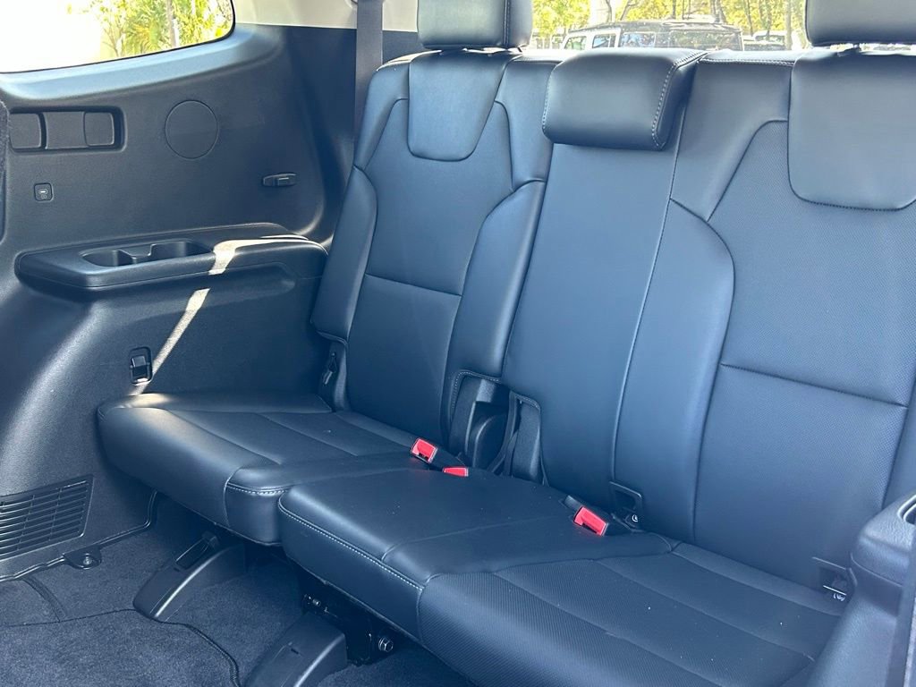 Used 2024 Kia Telluride S image 45