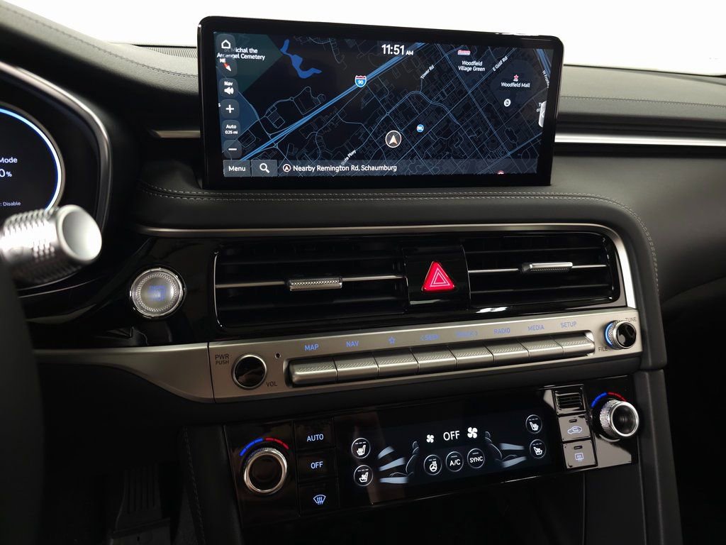 New 2026 Genesis G70 2.5T Prestige image 18