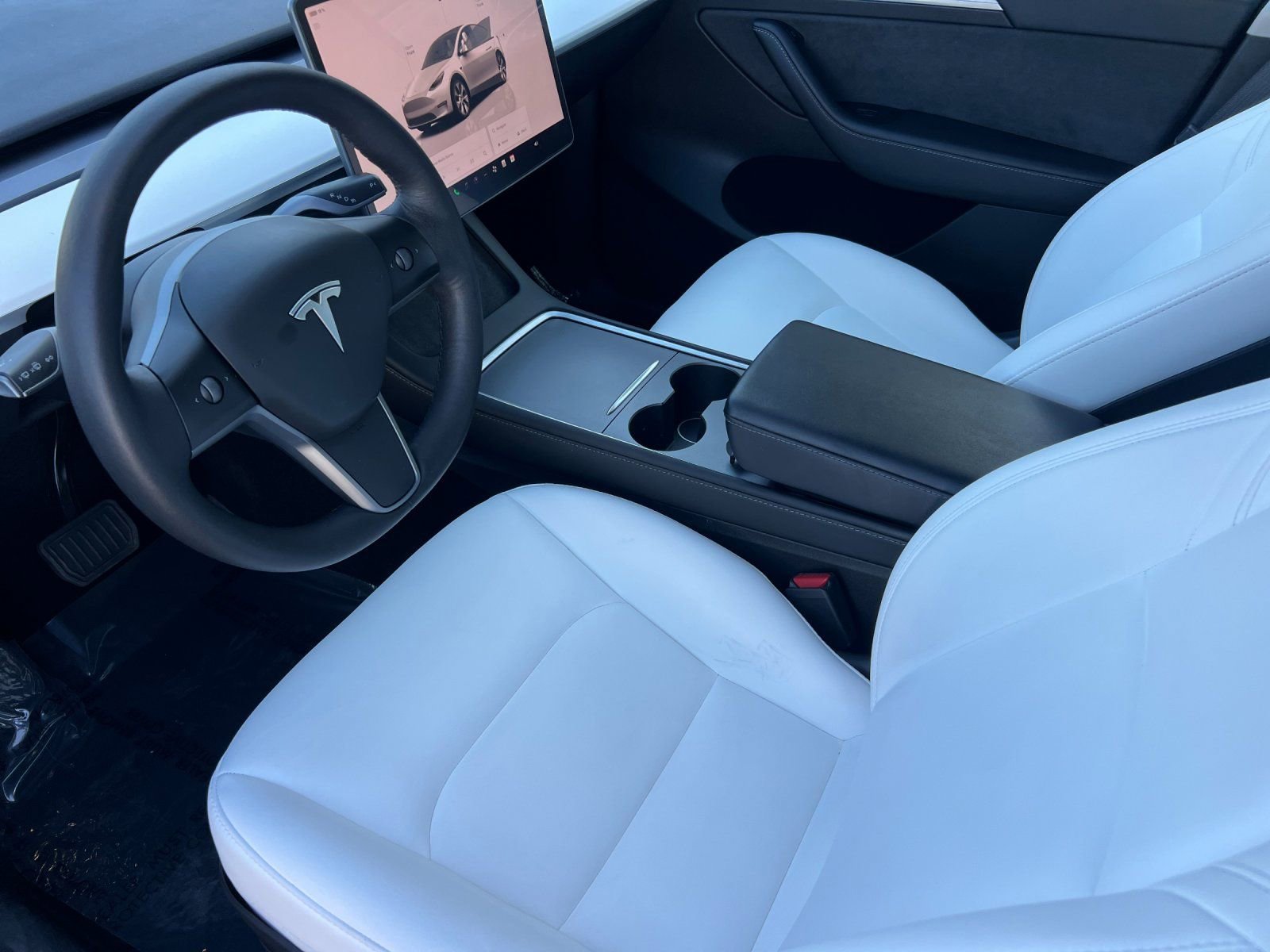 Used 2023 Tesla Model Y Long Range image 10