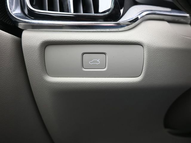 Used 2024 Volvo S60 B5 Plus image 26