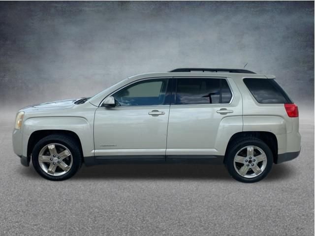 Used 2013 GMC Terrain SLT w/ Safety Package FWD image 2