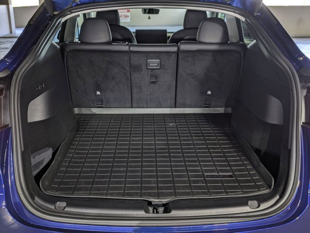 Used 2021 Tesla Model Y Long Range image 7