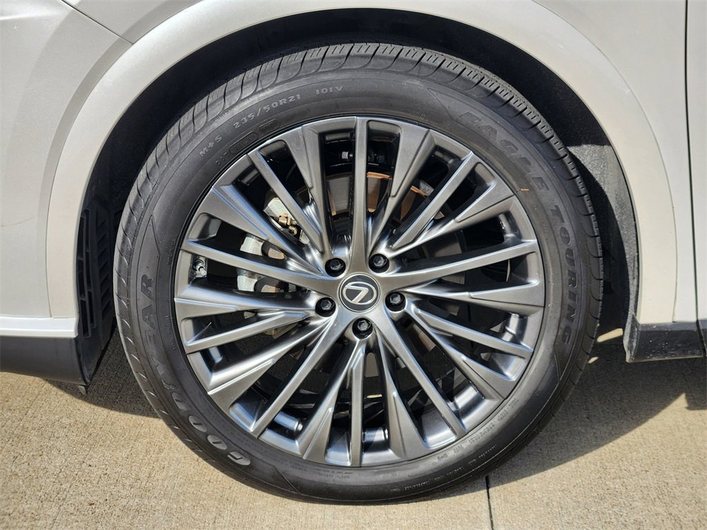 Used 2023 Lexus RX 350h image 10