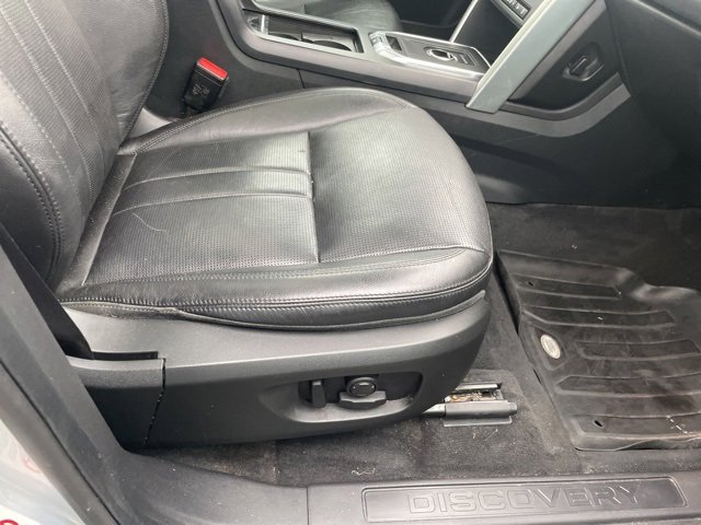 Used 2019 Land Rover Discovery Sport image 15
