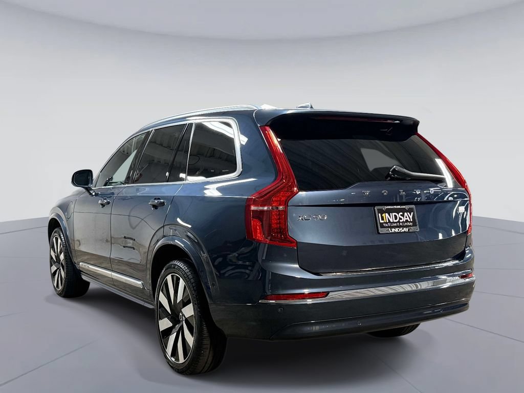 Used 2024 Volvo XC90 T8 Ultimate AWD/4WD image 12