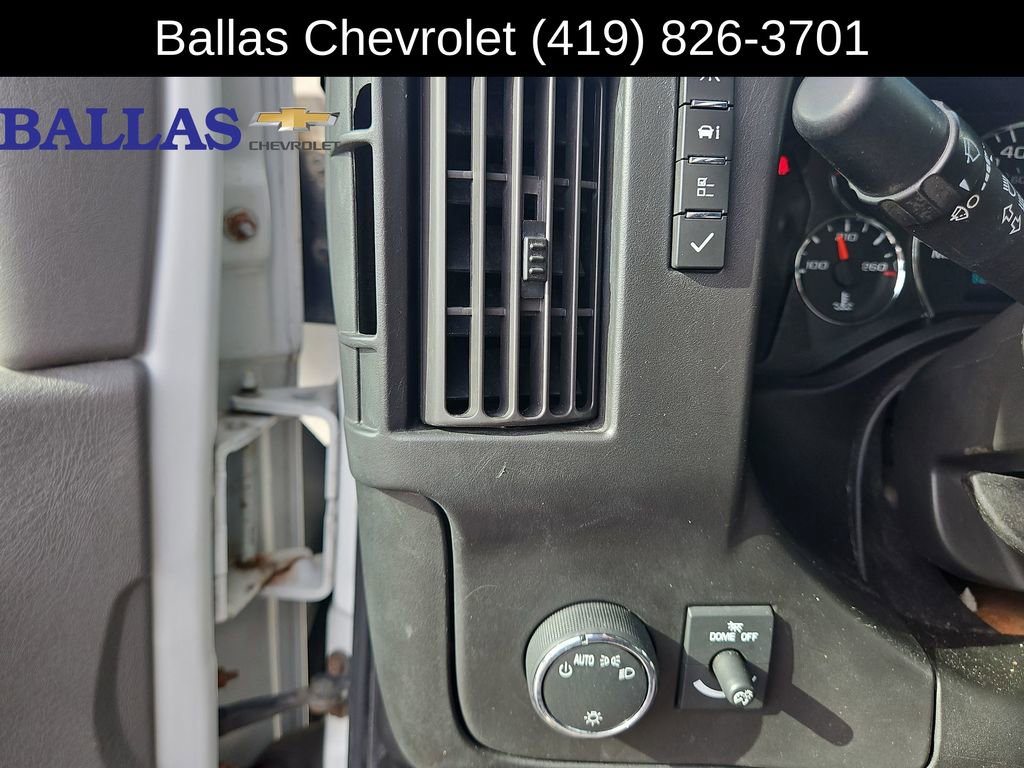 Used 2017 Chevrolet Express 2500 image 18