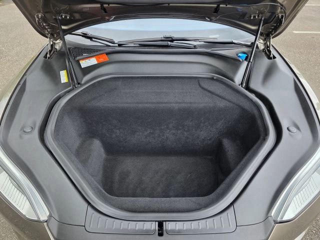 Used 2015 Tesla Model S 85D image 37