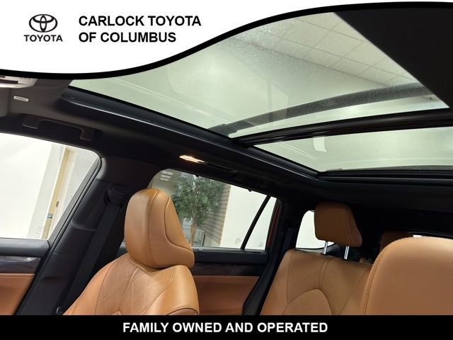 Used 2023 Toyota Highlander Platinum image 13