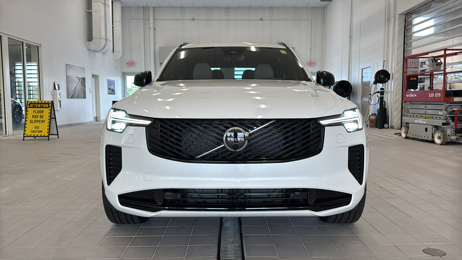 New 2027 Volvo XC90 B6 Ultra AWD/4WD image 10
