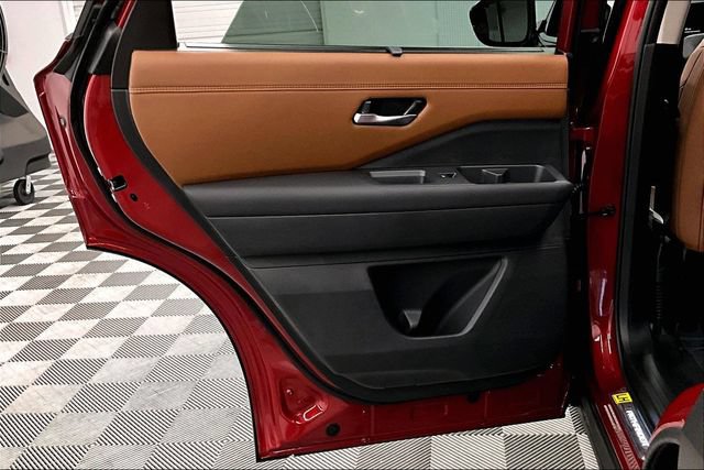 New 2026 Nissan Pathfinder Platinum AWD/4WD image 34