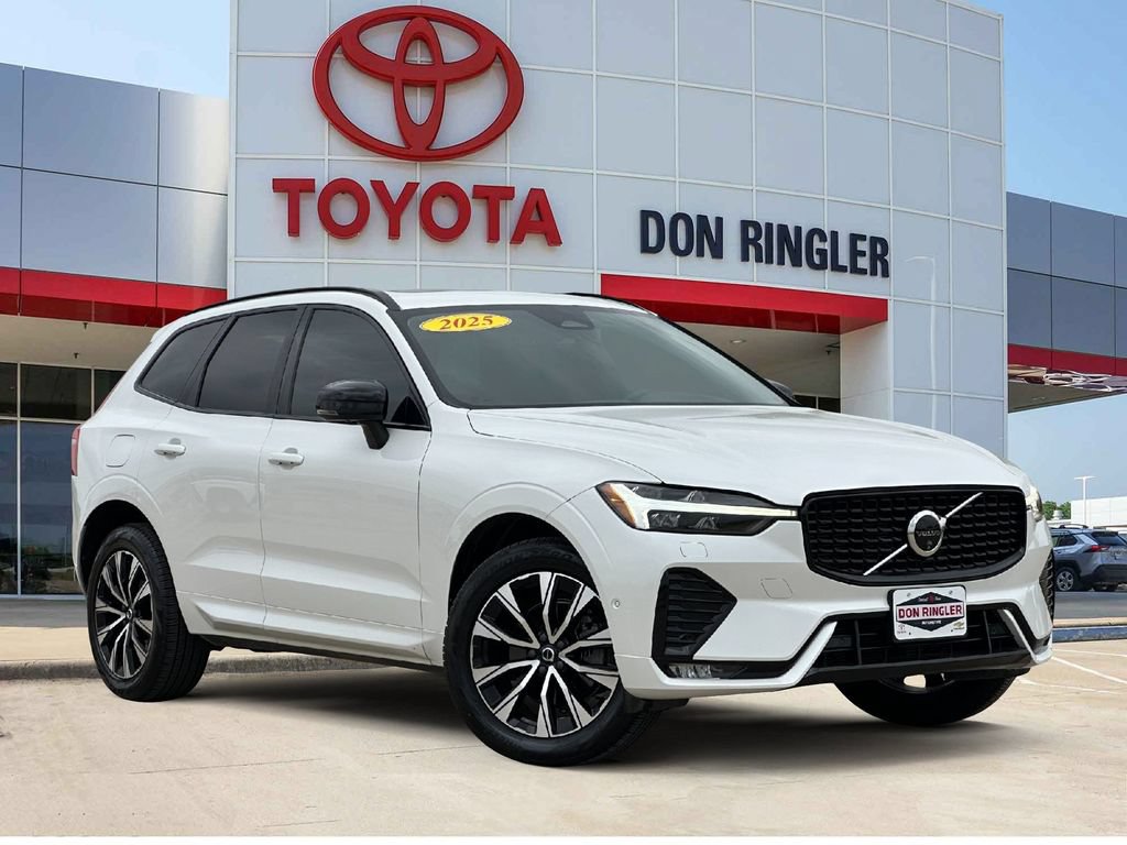 Used 2025 Volvo XC60 B5 Plus AWD/4WD image 1