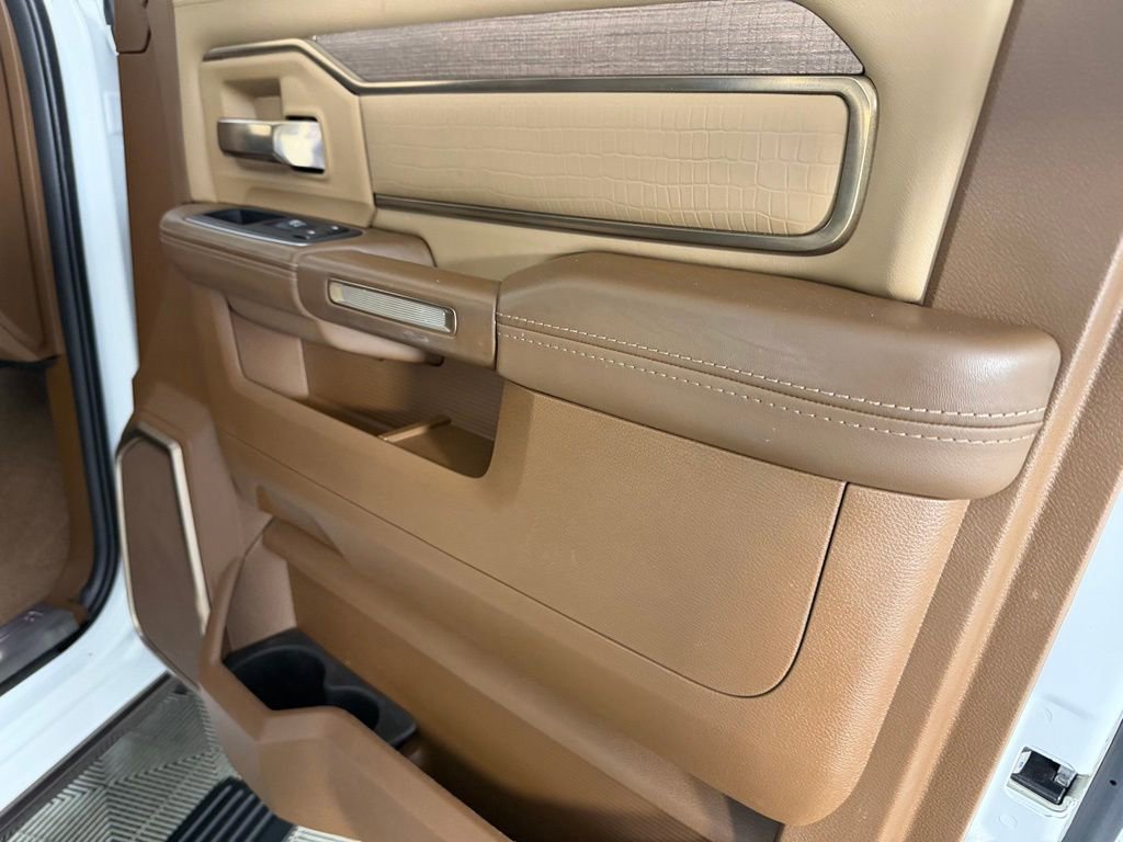 Used 2024 RAM 2500 Limited w/ Towing Technology Group image 35