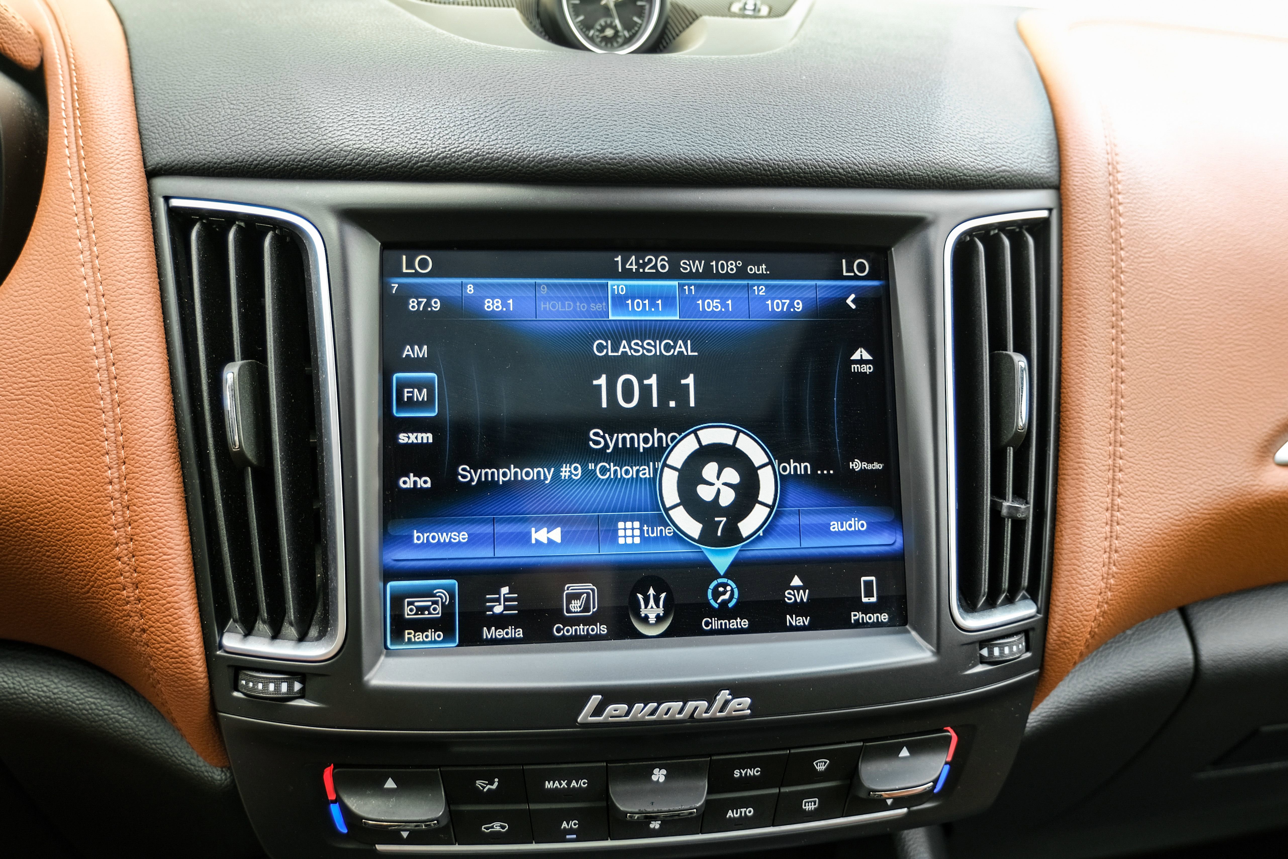 Used 2017 Maserati Levante S AWD/4WD image 28
