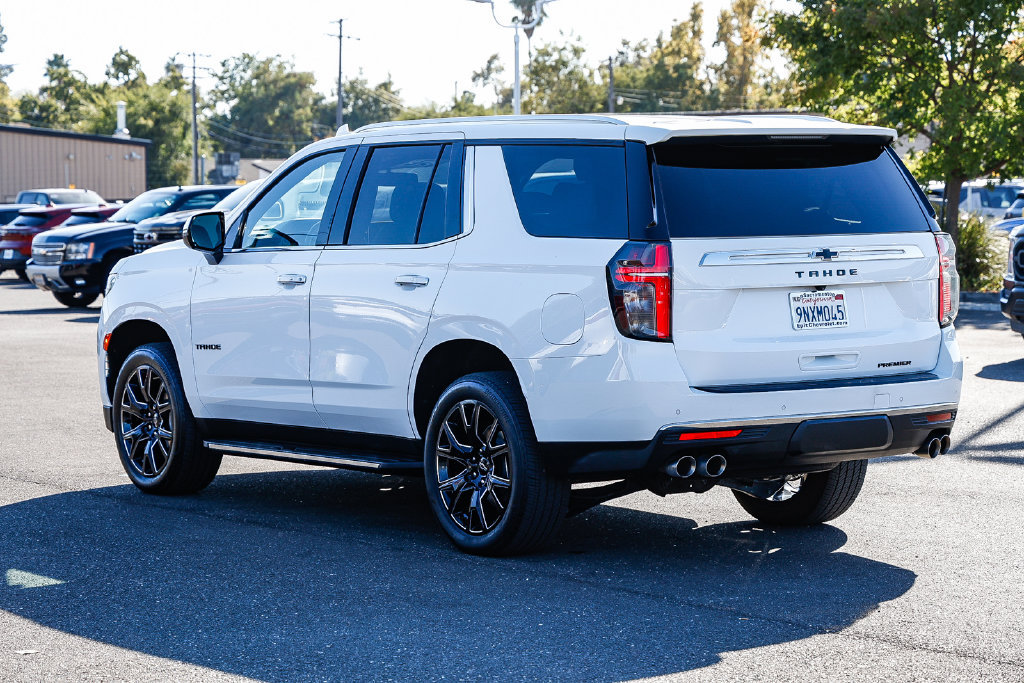 Used 2024 Chevrolet Tahoe Premier AWD/4WD image 2