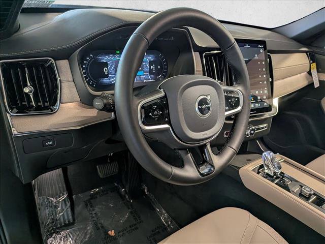 New 2026 Volvo XC90 B6 Plus w/ Protection Package Premier video 3