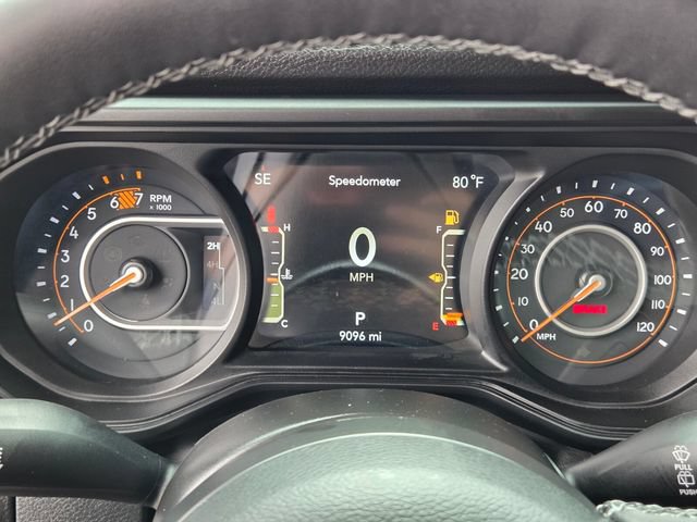 Used 2025 Jeep Wrangler Unlimited Sport AWD/4WD image 19