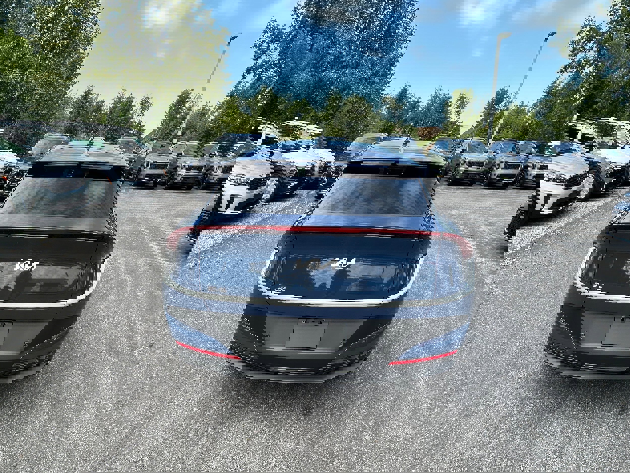 New 2025 Kia EV6 Light w/ Light LR Technology Package image 6