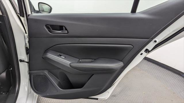 Used 2025 Nissan Altima 2.5 SV image 19