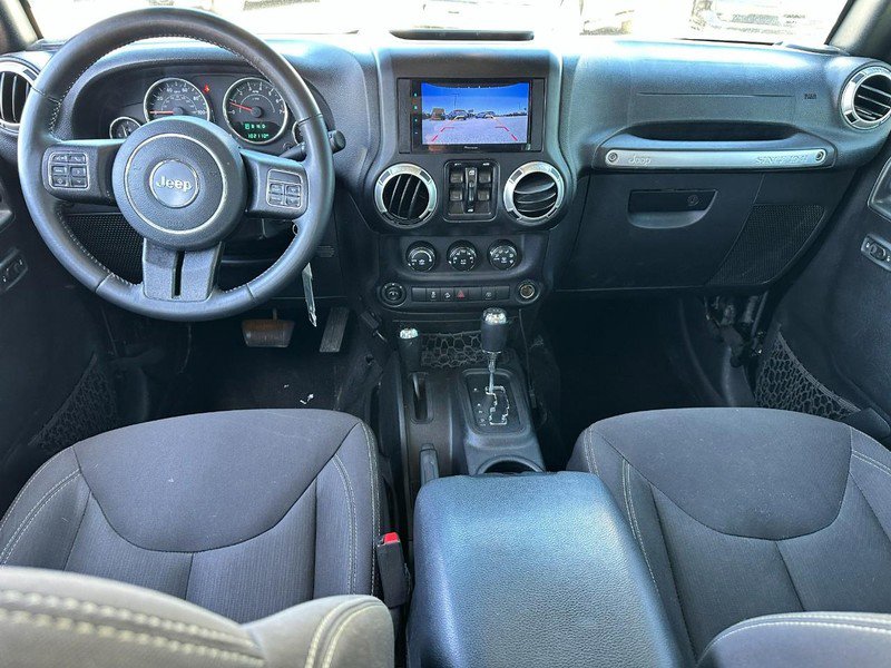 Used 2016 Jeep Wrangler Unlimited Sahara w/ Connectivity Group AWD/4WD image 11