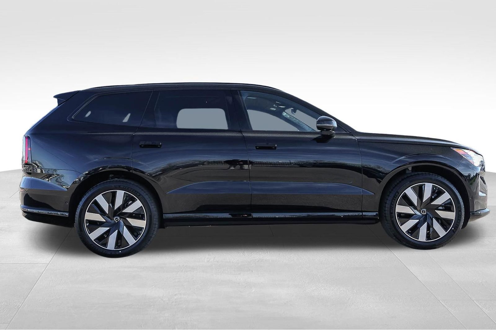New 2026 Volvo EX90 Plus image 4