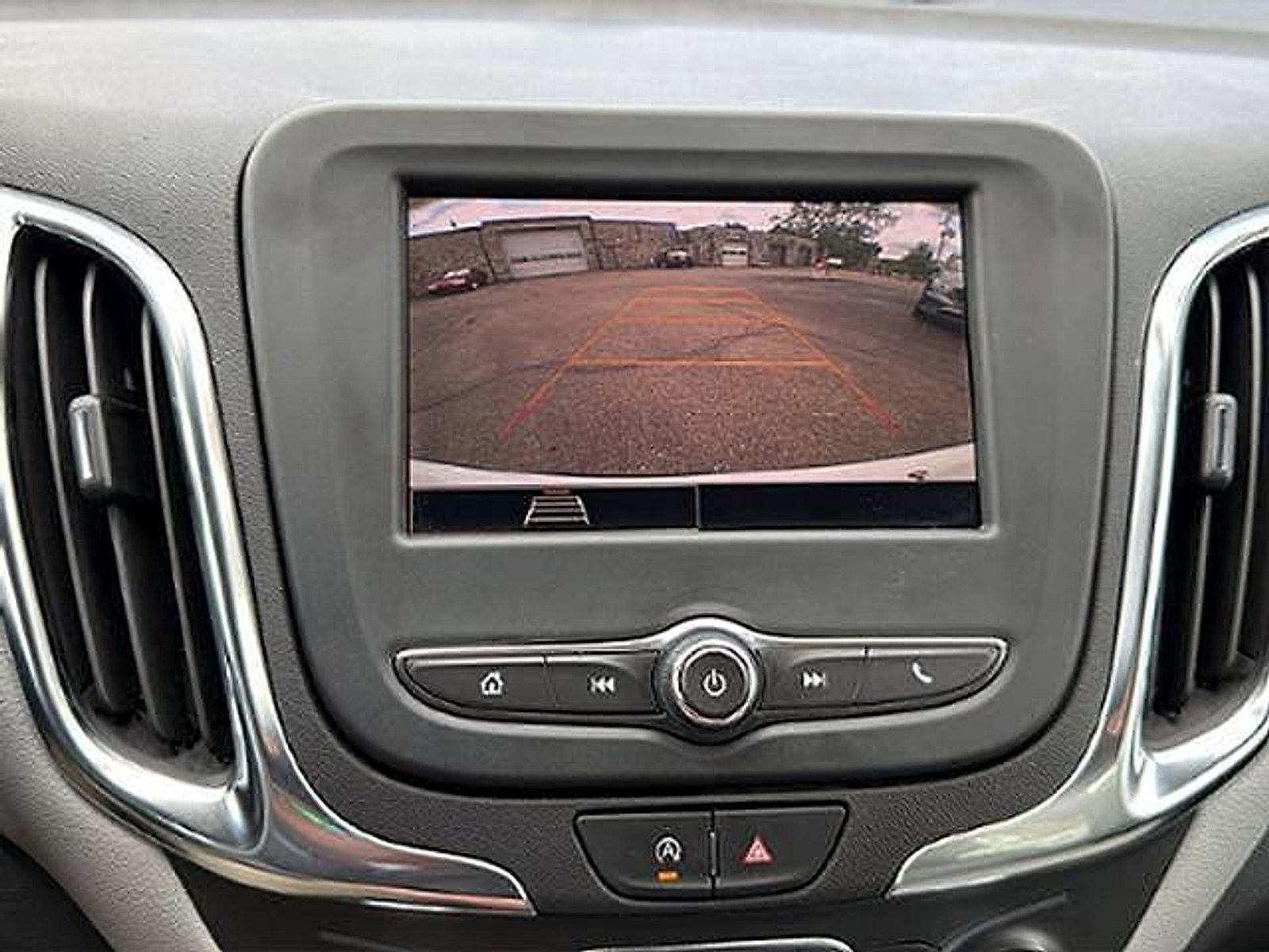 Used 2024 Chevrolet Equinox LS w/ Sport Edition FWD image 14