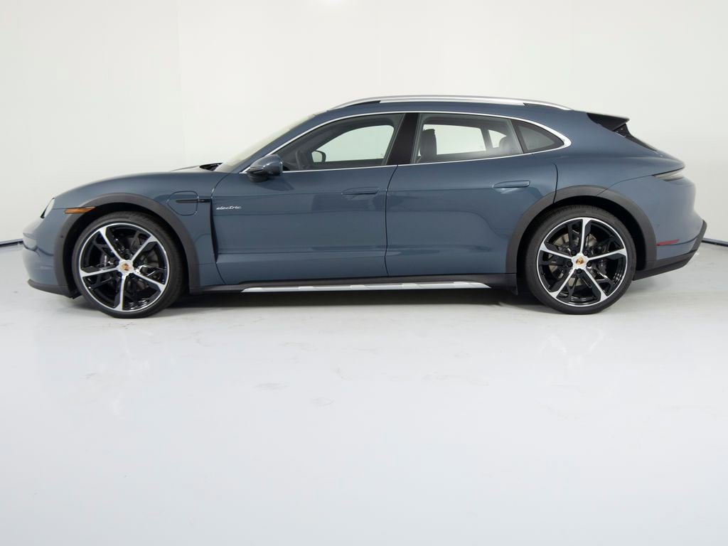 New 2026 Porsche Taycan 4 Cross Turismo AWD/4WD image 7