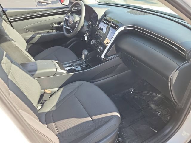 Certified 2024 Hyundai Tucson SE image 16