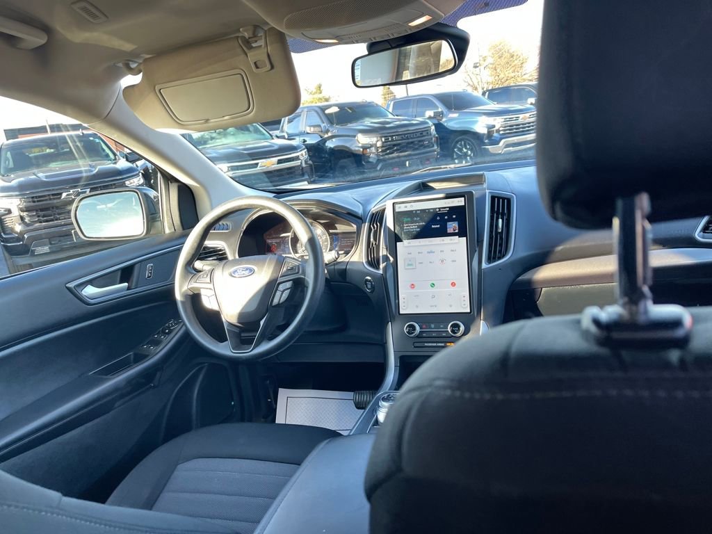 Used 2024 Ford Edge SE w/ Black Appearance Package image 26