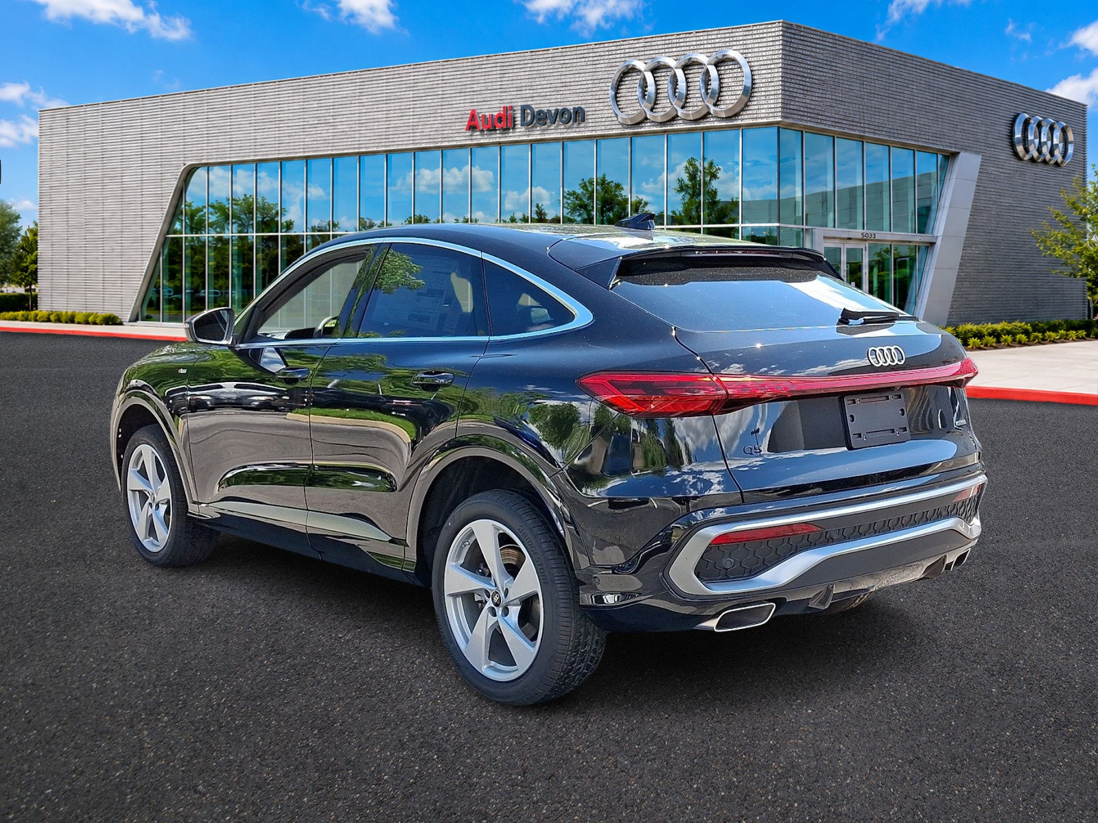 New 2026 Audi Q5 Premium Plus AWD/4WD image 3