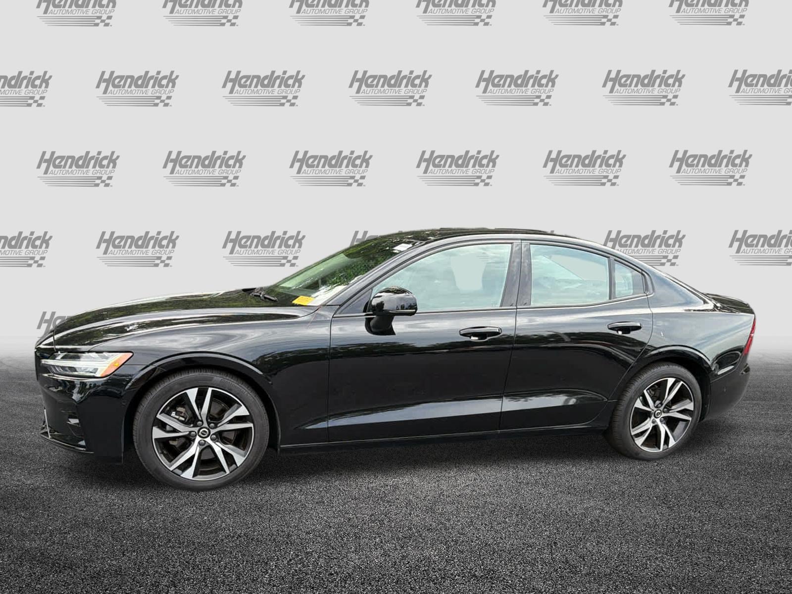 Used 2025 Volvo S60 B5 Plus FWD image 10