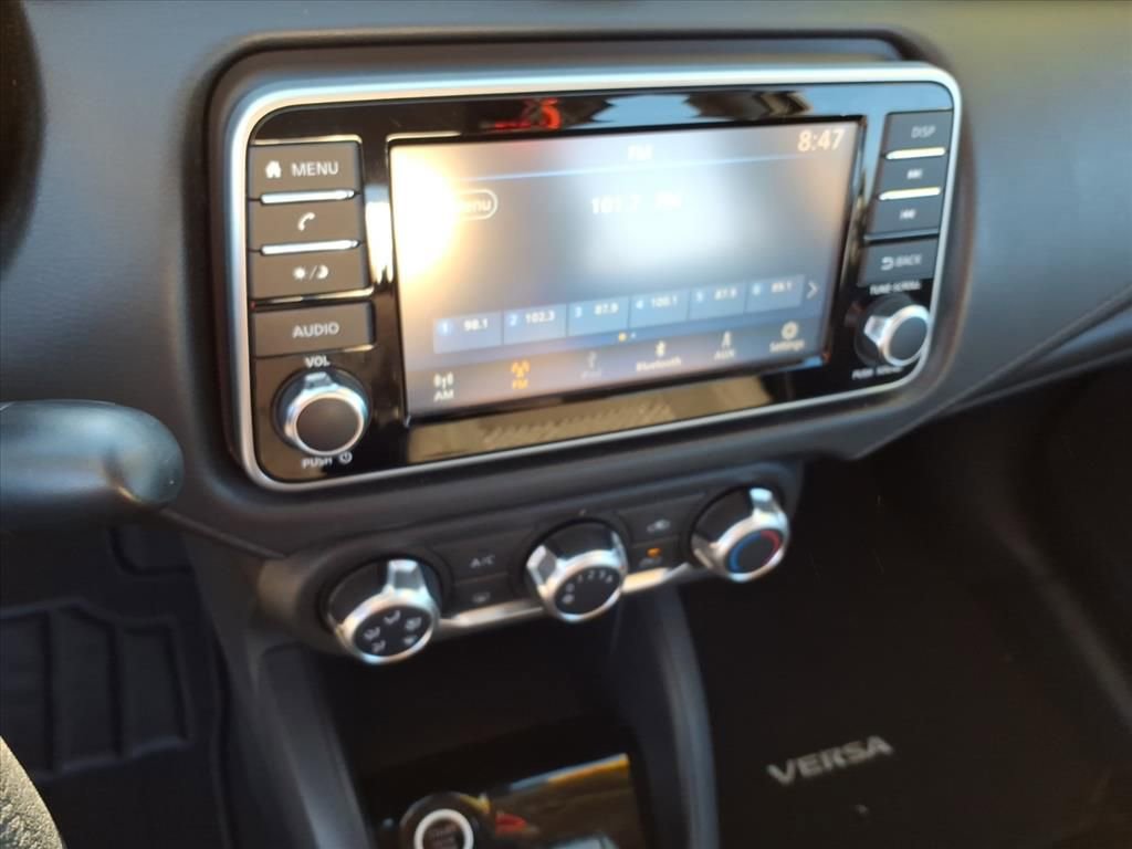 Used 2020 Nissan Versa S image 31