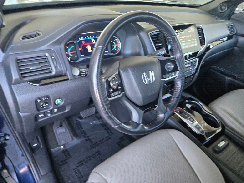 Certified 2019 Honda Passport Touring image 12
